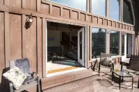 Carlin Bay Retreat on Lake Coeur d'Alene
