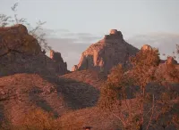 Quiet 3 acre Ranch Home with incredible mountain views!! Hotels in Tanque Verde