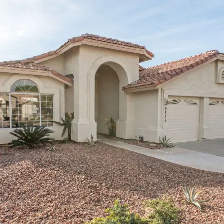 Lakefront Home complete with Mountain Views, Pool, Putting Green & Paddle Boat!