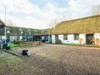 Hotel Fanobad Lavish Property Near Beach Hotels near Paelebjerg