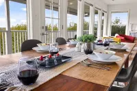 EV Charger-Spacious! Peek-a-Boo Water View+Game Room - Pool Table