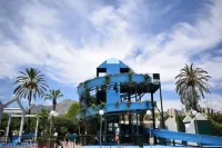 BenalBeach Lux. Large Terrace with private Jacuzzi. Beachfront. Up to 4 people.