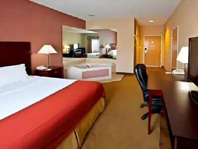 Comfort Inn & Suites Sharonville - Cincinnati North
