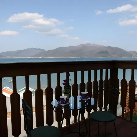 Rainbow Hill Pension