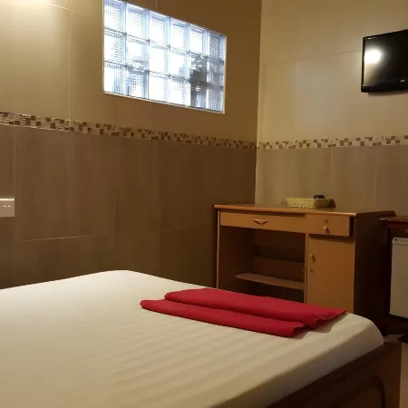 Lucky 2 Guesthouse