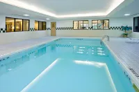 Holiday Inn Express & Suites Elkhart-South by IHG Отели в г. Элкхарт