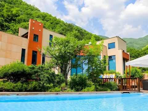 Chungjoo Penates Poolvilla B
