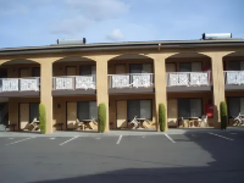 Lakeview Motel