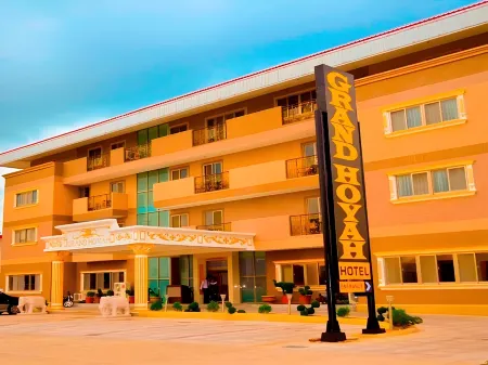 Grand Hoyah Hotel