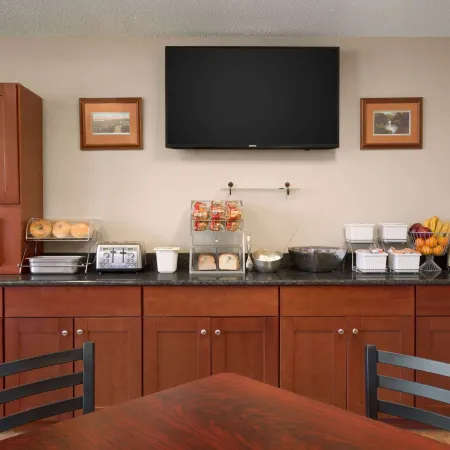 Super 8 by Wyndham Ithaca