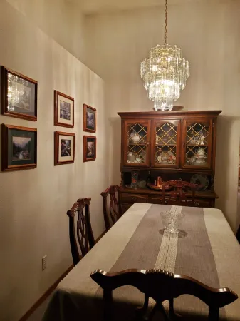 Gresham House: Your home away from home... A comfy, cozy corner of Gresham.