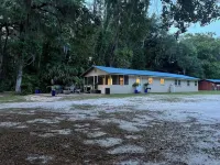 Santa Fe Lake Front with Canal for your Boat Hotels in Bradford County