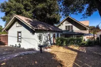 5th & Vine, Classic Craftsman with Modern Flair! 파소 로블레스 에번트 센터 주변 호텔