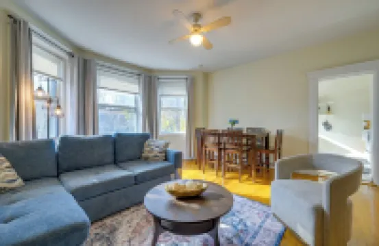 65inTV:Free Parking:Longwood:King Bed:Full Kitchen