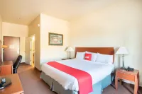 OYO Townhouse Clute Lake Jackson