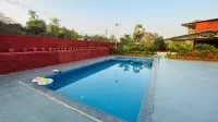 Amantran Farms and Resort Hotel di Wavarle