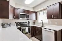 Lafayette Townhouse Minutes from Good Samaritan Hospital Hotel a Lafayette