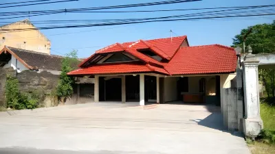 Rumah Hoho Resto Hotels in Kalasan