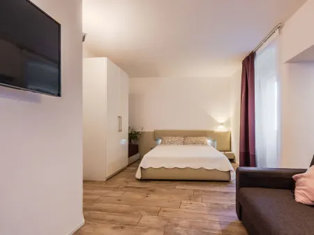 Peak Nest Отели рядом с достопримечательностью «City Library Bruno Emmert Arco»