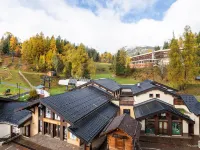 LES ARCADES A Hotels in La Lechere