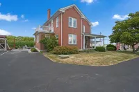 Backyard Retreat 이스트 람피터 타운쉽 호텔