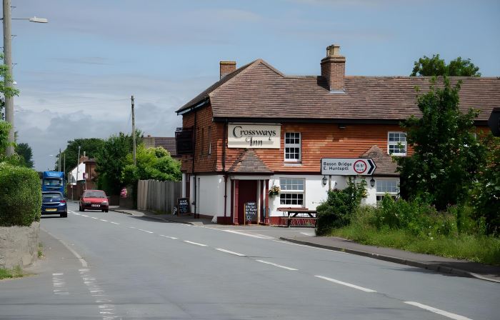 Crossways Inn