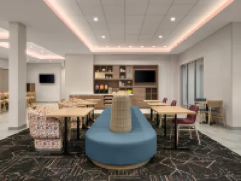 Home2 Suites by Hilton Eureka Hotels in Eureka