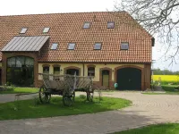famielienfreundliche apartments in an old stable building in the field Hotels near St. Laurentiuskirche Zudar