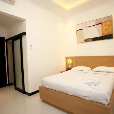 Yasa Hostel ランプン ミュージアム周辺のホテル