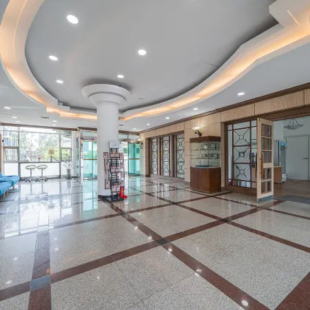 Sokcho Hotel Cheongcho Отели рядом с достопримечательностью «Храм Синхынса»