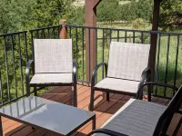 Convenient Locale in the Heart of Divide w/ Magnificent Views, multi decks, BBQ Hotels in Divide