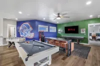 6K SQFT Lux |Heated Pool|Hot Tub |Sauna |Speakeasy