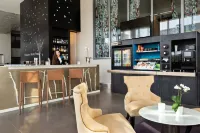 Quality Hotel Strand Gjøvik - С баром