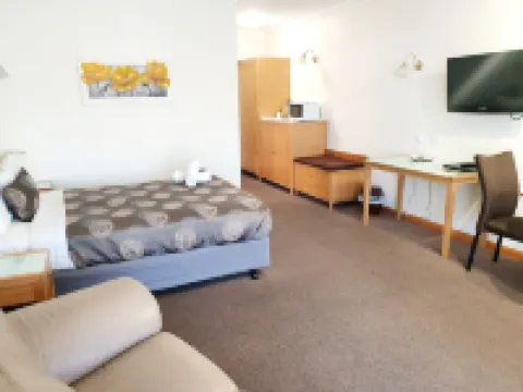 Golden Grain Motor Inn Hotels in Horsham