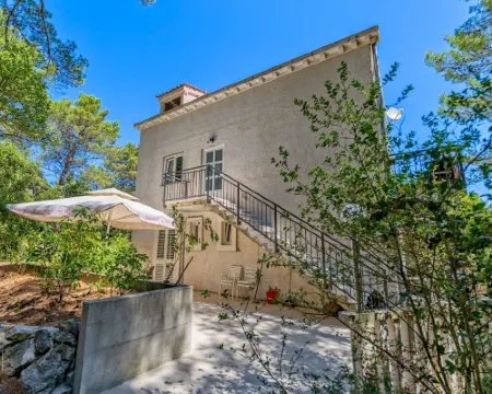 Rooms Karla Hotels in Polace