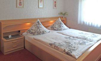 Modern Apartment in Schwalefeld with Garden