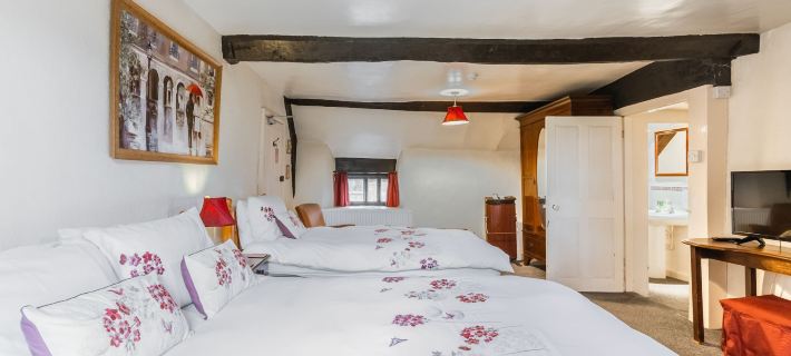 Yallands Farmhouse Hotels in Тонтон