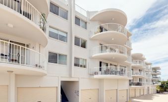 Bayview Harbourview Apartments