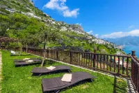 Villa Alba d'Oro - Historic Luxury Villa Hotels in Conca dei Marini