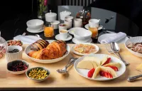 Le Clos Alice - breakfast