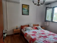Studio Apartment Nikola Hotels in Sreser