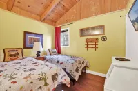 Lazy Bear Lodge Central Retreat by Big Bear Vacations - Gym