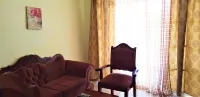 Costambar Beachfront Stay with Pool - 2-Sterne
