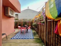 Alegr0 · 60s Chic Central Apartment w/ Garden