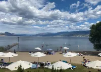 Penticton Lakeside Resort Отели в г. Пентиктон