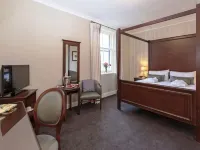 Salutation Hotel Hotels in Perth