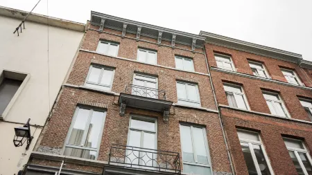 Amosa Liège City Centre Apart Regence 10 Отели рядом со станцией Железнодорожная станция Лиге Гильминс