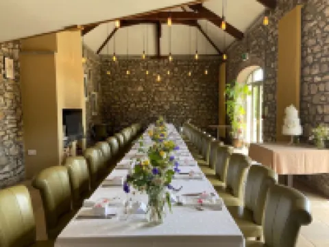 斯勒貝赫公園餐廳客房酒店