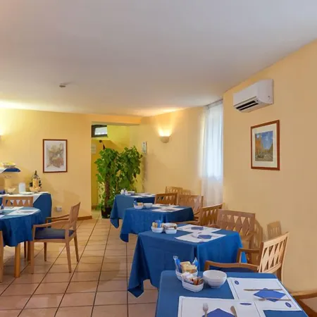 Parco de Medici Residence Hotel فنادق في روما