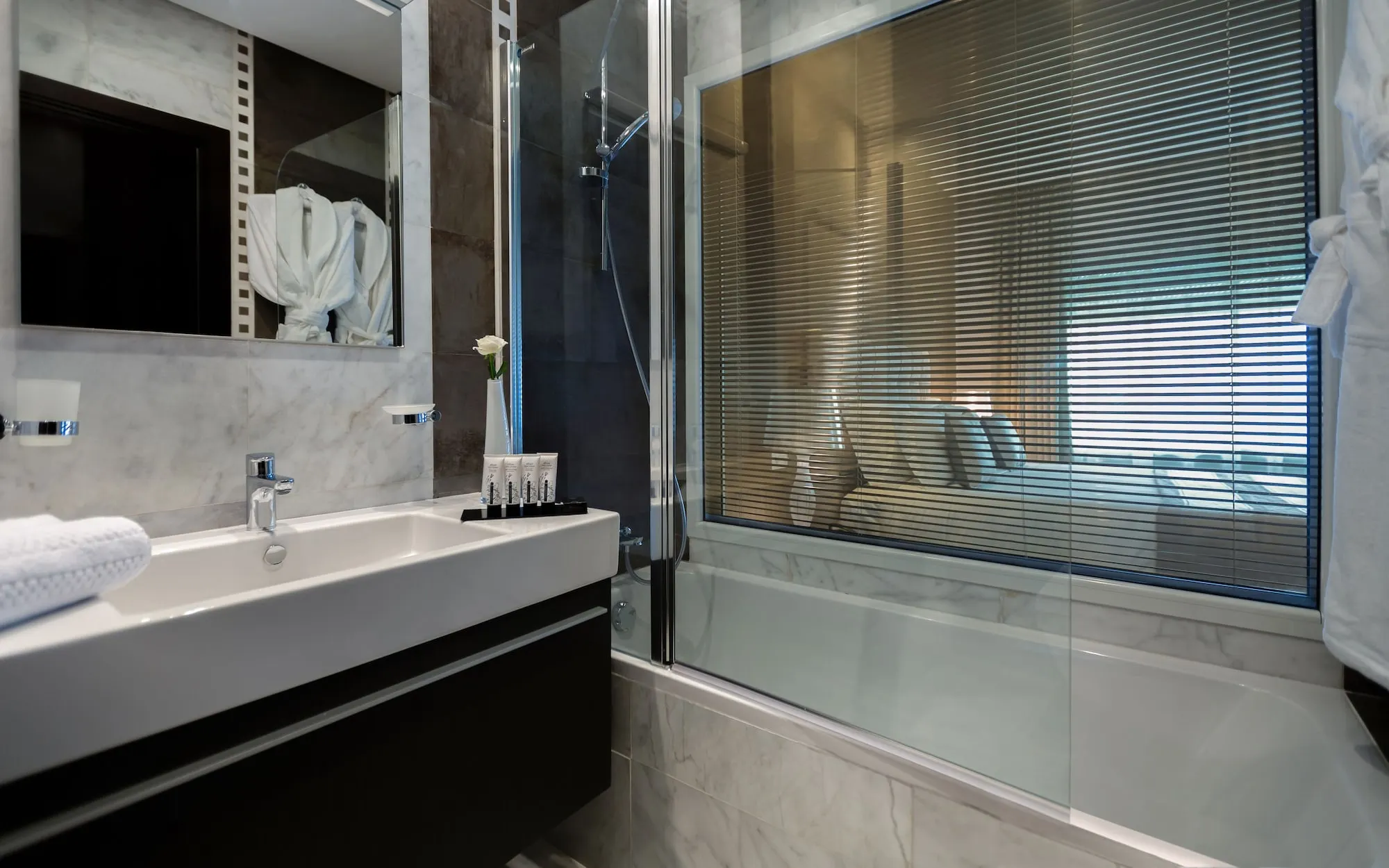 آدم للأجنحة الفندقية الغرف Photos